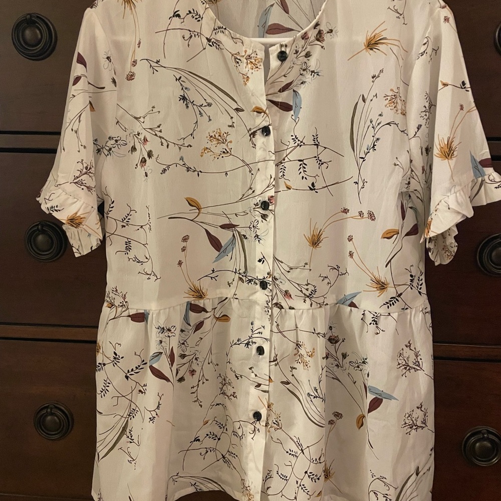 Shein blouse - Picture 2 of 2
